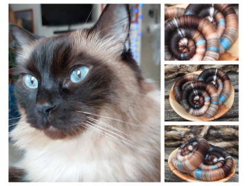 Ole Blue Eyes rolags - 100g Ole Blue Eyes rolags - 100g