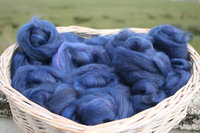 Midnight Skies - hand pulled roving - 100g