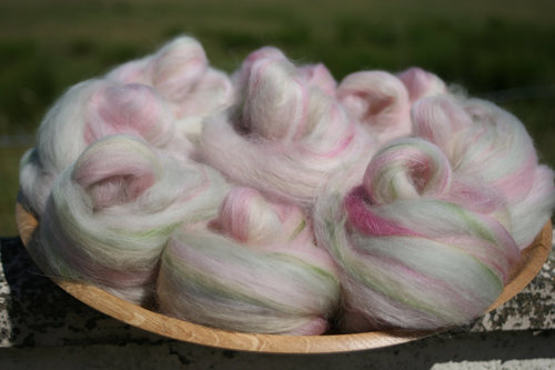 Sunkissed Hydrangea Handpulled Roving Nests - 100g