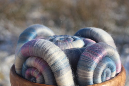 Cold and Frosty Morning Rolags - 100g