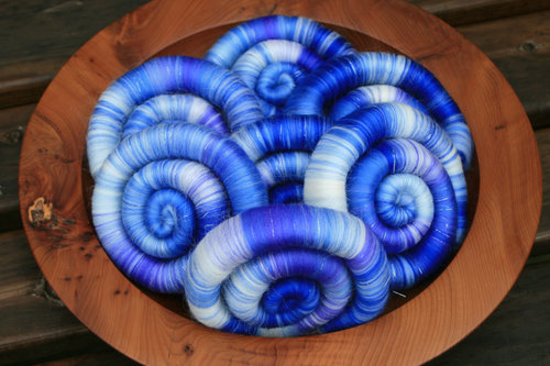 PHAT FIBER - February 2016 - Crystal Ice Cave Rolags / Punis - 100g